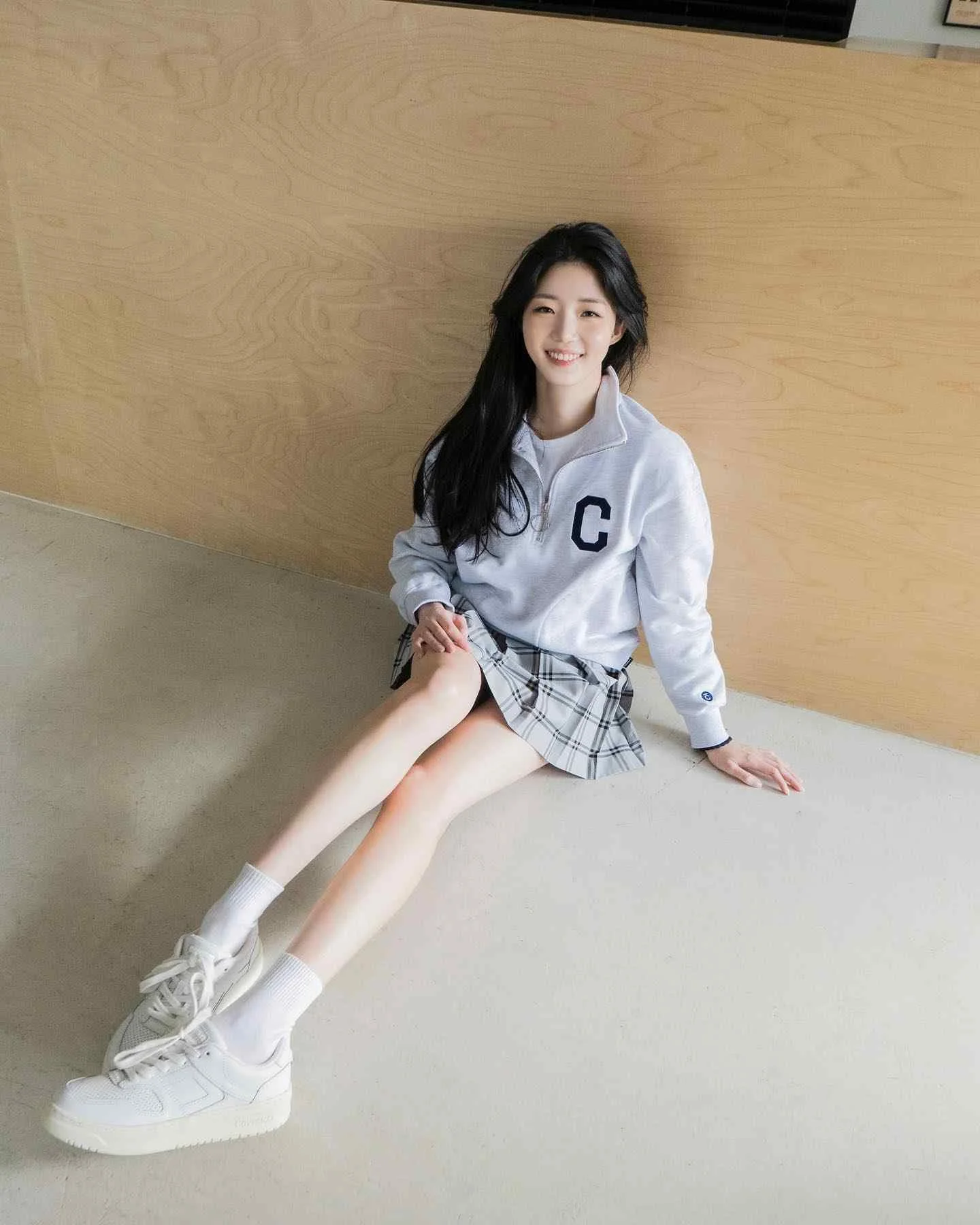 Shin Ji Yeon (Single's Inferno) - shin-ji-yeon-singles-inferno-sexy-3.webp